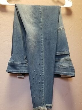 WESTBOUND Sz 14R, High Rise Fit, Med Blue With Faded Areas Down Legs NWT, #2608
